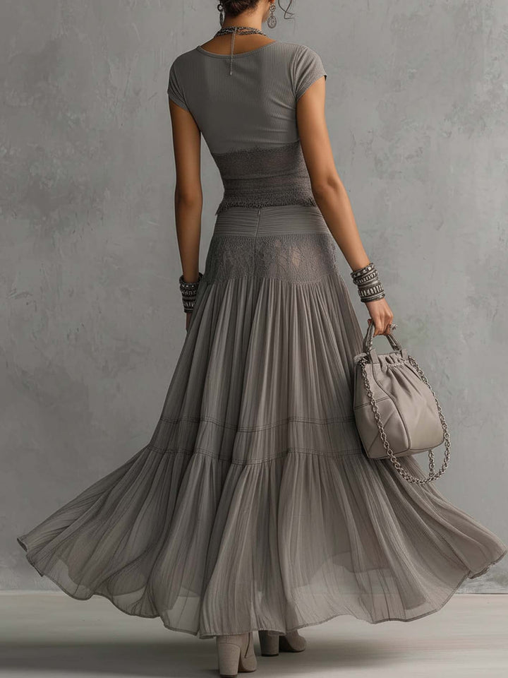 Elena | Set Top con Pannelli in Pizzo e Gonna Maxi Plissettata