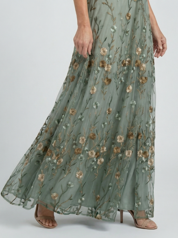 Selora | Abito Maxi Fluente con Collo Halter